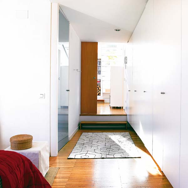 Floor, Flooring, Interior design, Property, Room, Wall, Ceiling, House, Real estate, Fixture, 