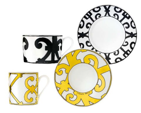 Yellow, Font, Circle, Cup, Symbol, Number, 