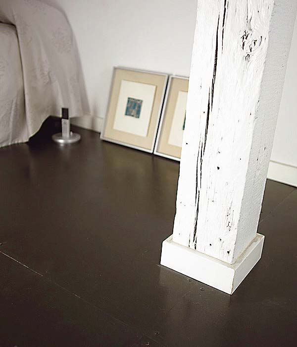 Wood, Floor, Flooring, Wall, Laminate flooring, Paint, Wood stain, Wood flooring, Plaster, Linens, 