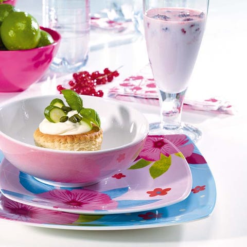Serveware, Dishware, Food, Tableware, Ingredient, Plate, Drinkware, Glass, Dessert, Dairy, 