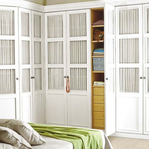 Wood, Green, Room, Property, Door, Home door, Wood stain, Linens, Bedding, Bed, 