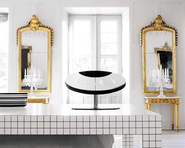 Room, Interior design, Mirror, Rectangle, Material property, Molding, Marble, Brass, 