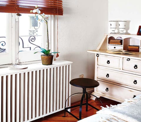 Wood, Room, Interior design, Flowerpot, Drawer, Chest of drawers, Furniture, Wall, Floor, Hardwood, 