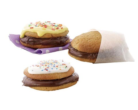 Finger food, Food, Cuisine, Sweetness, Dessert, Baked goods, Ingredient, Dish, Recipe, Junk food, 