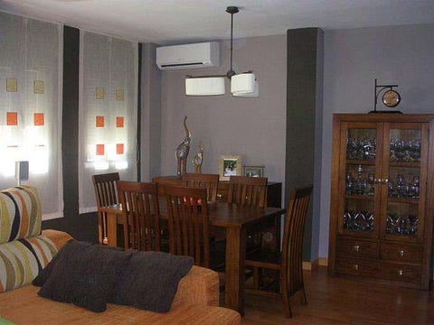 Wood, Room, Hardwood, Floor, Interior design, Flooring, Textile, Wood stain, Furniture, Ceiling, 
