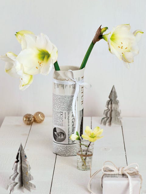 Petal, Flower, Cut flowers, Flower Arranging, Flowering plant, Botany, Artifact, Floristry, Bouquet, Still life photography, 
