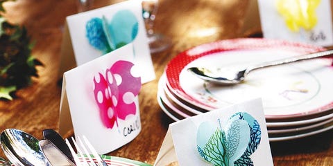 Tableware, Plate, Fork, Dishware, Porcelain, Cutlery, Party favor, Table, Tableware, Plate, Fork, Dishware, Porcelain, Cutlery, Party favor, Table,