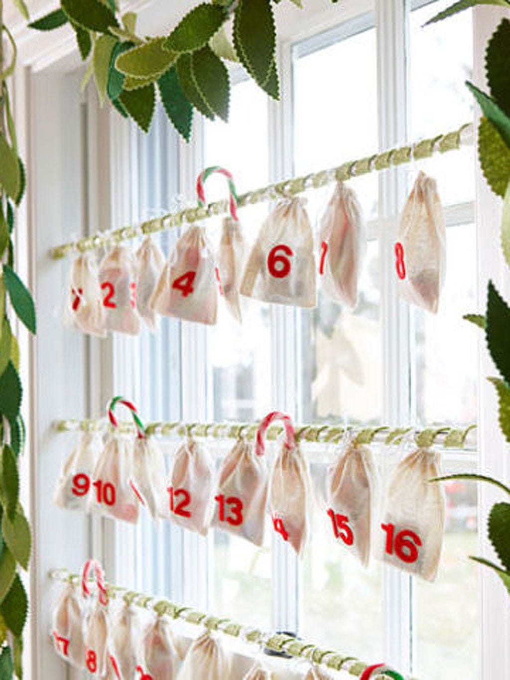 Leaf, Red, White, Coquelicot, Window treatment, Clothes hanger, Plant stem, Knot, 