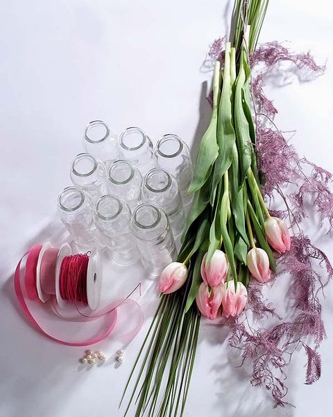Ingredient, Vegetable, Flowering plant, Produce, Lavender, Herb, Natural material, Allium, Still life photography, Onion, 