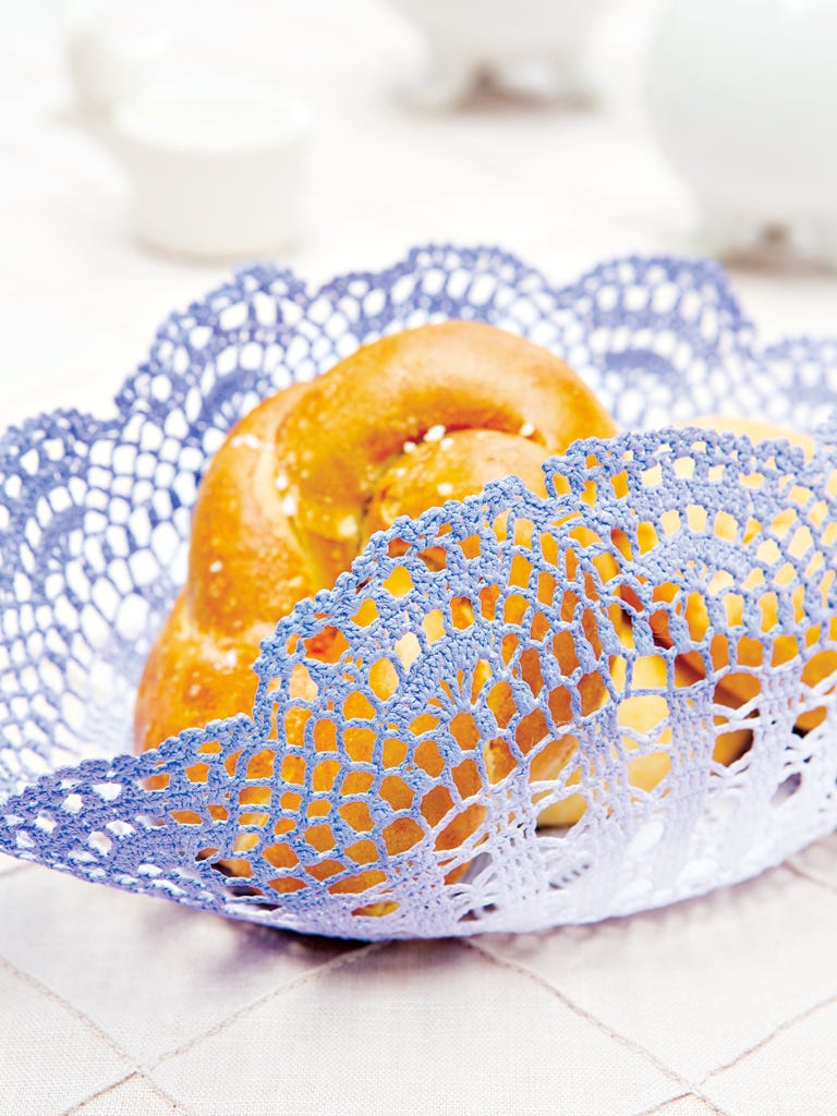 Food, Orange, Ingredient, Dish, Dishware, Snack, Peach, Shell, Ceramic, Staple food, 
