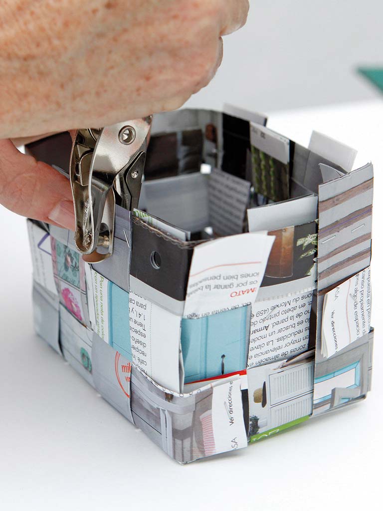 Finger, Material property, Household appliance accessory, Publication, Paper, Silver, Paper product, Steel, Box, Office instrument, 