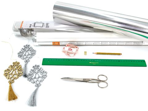 Metal, Stationery, Office supplies, Silver, Document, Nickel, Body jewelry, Steel, Office instrument, Silver, 