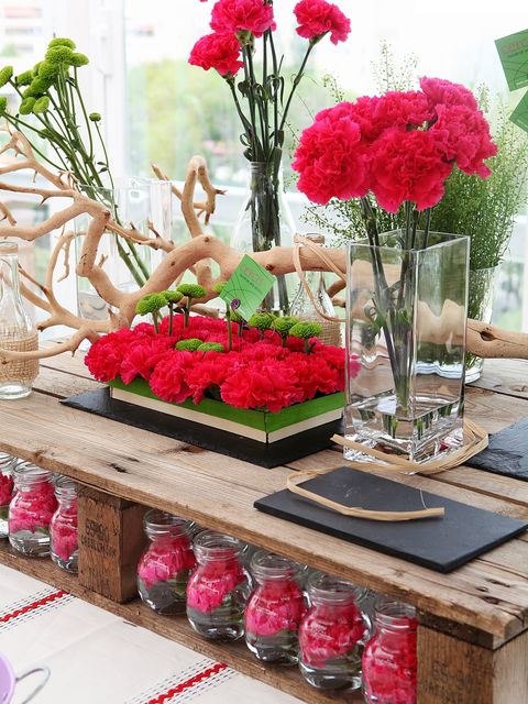Flower, Red, Petal, Floristry, Pink, Flower Arranging, Magenta, Cut flowers, Bouquet, Floral design, 