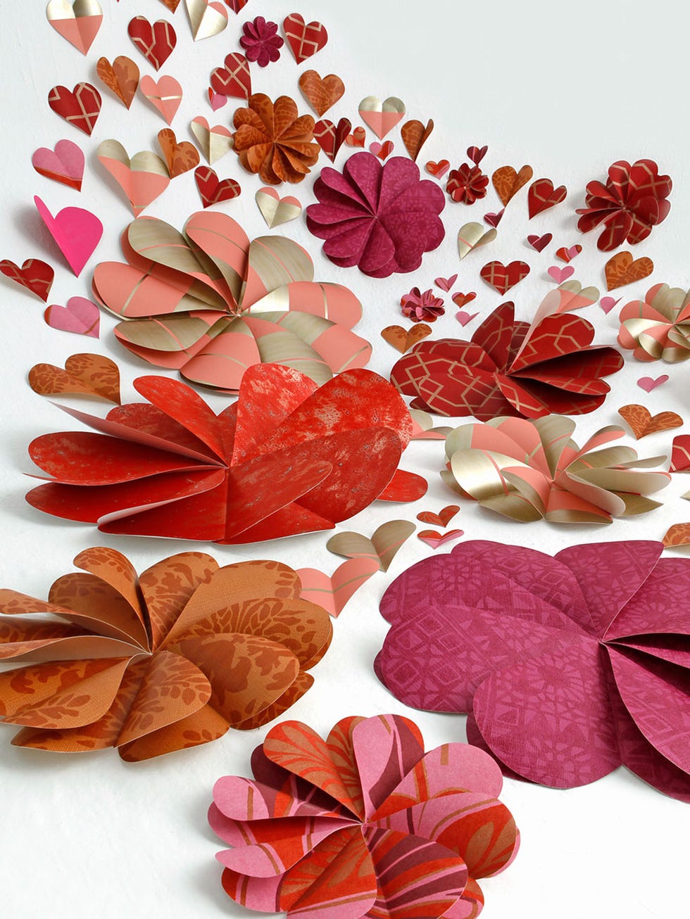 Petal, Red, Leaf, Pattern, Art, Orange, Valentine's day, Creative arts, Illustration, Heart, 