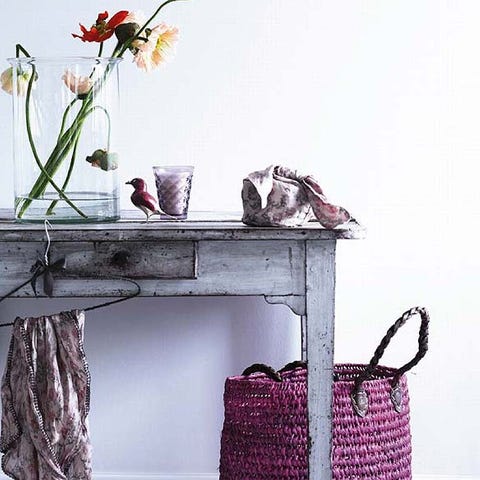 Petal, Flower, Purple, Flowering plant, Grey, Cut flowers, Bag, Home accessories, Violet, Still life photography, 