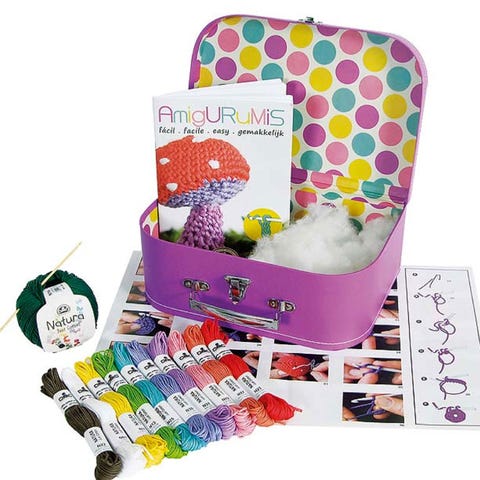 Purple, Magenta, Pattern, Lavender, Violet, Stationery, Writing implement, Paint, Paper product, Party supply, 