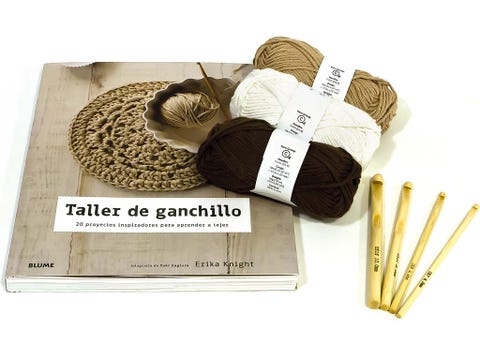 Product, Textile, Wool, Beige, Woolen, Material property, Thread, Fiber, Label, Knot, 