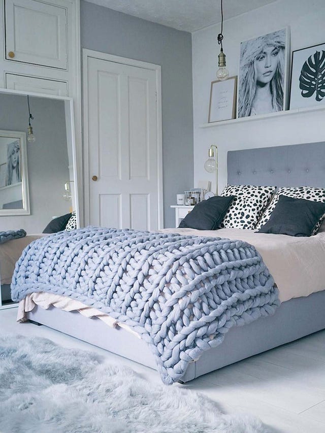 Blue, Room, Bed, Interior design, Property, Wall, Textile, Home, Bedding, Bedroom, 