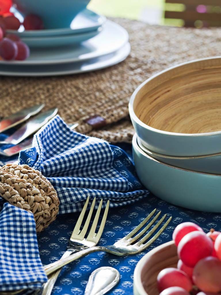 Tableware, Dishware, Cutlery, Food, Plate, Dinnerware set, Spoon, Tablecloth, Design, Textile, 
