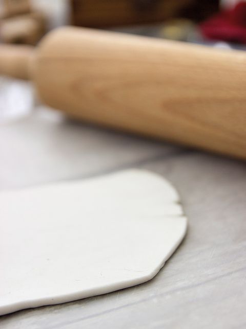 Ingredient, Rolling pin, Stationery, Paper, 