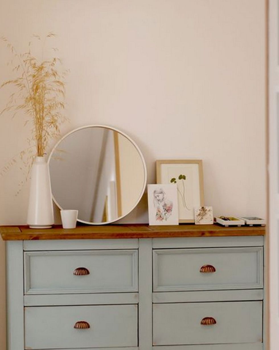 Pintar marco de madera con blanco envejecido - Una Casa Diferente  Pinturas  para muebles, Como pintar madera, Ideas de muebles pintados