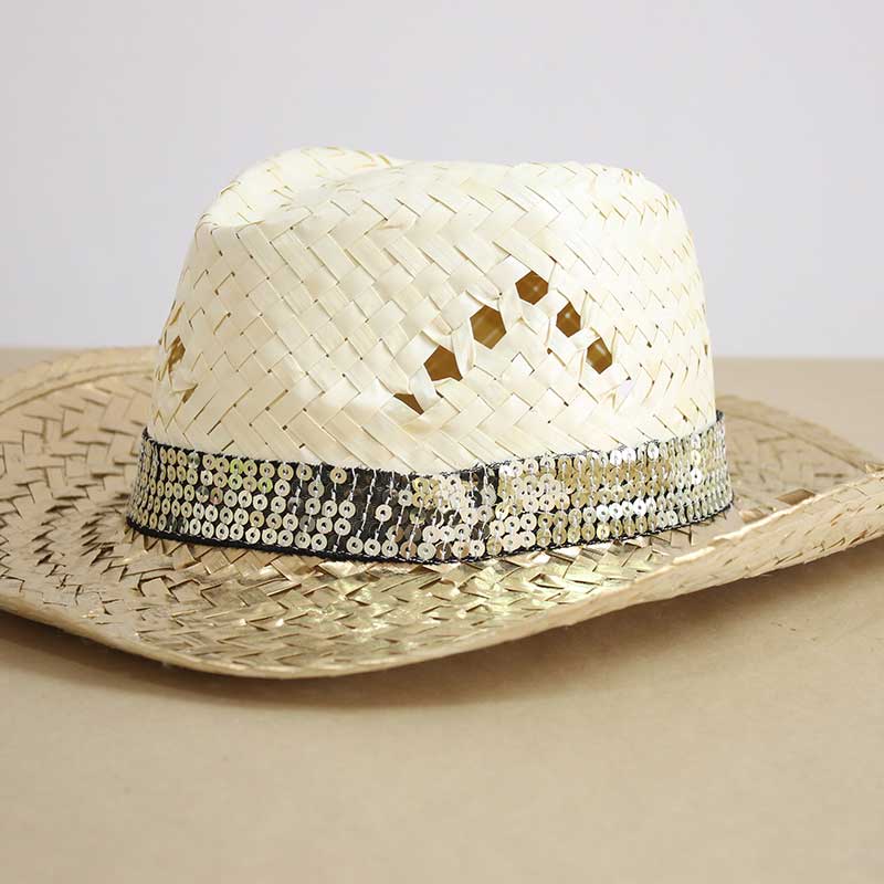 sombrero de playa de paja y dorado