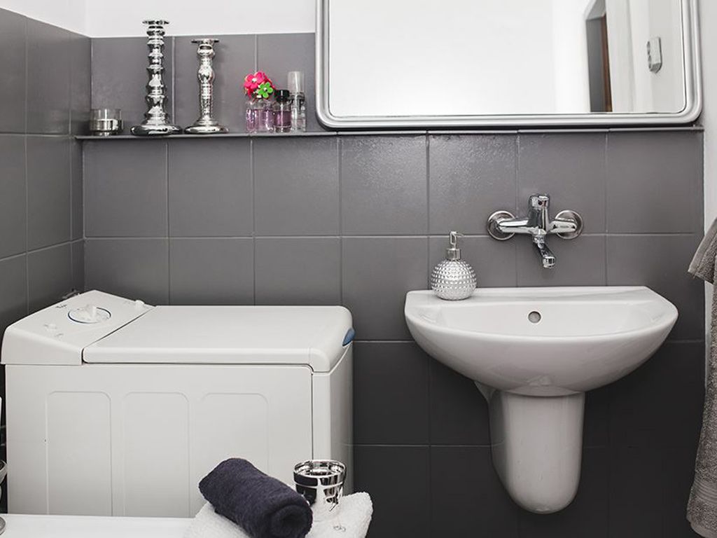 Cómo pintar azulejos de cocinas y baños: reformas low cost
