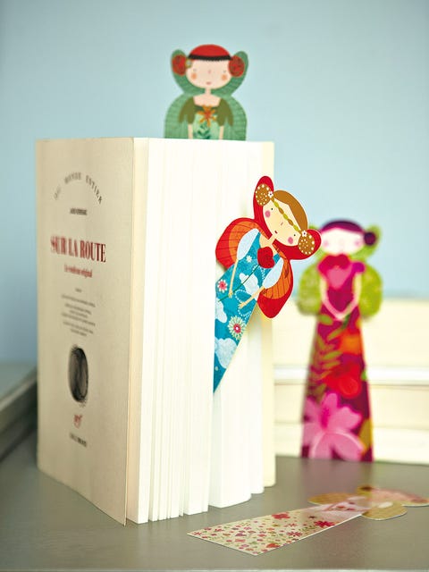 Toy, Creative arts, Paper product, Fictional character, Publication, Packaging and labeling, Ribbon, Book, Paper, 