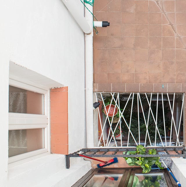 Wall, Ceiling, Room, Architecture, Floor, Interior design, House, Building, Real estate, Loft, 