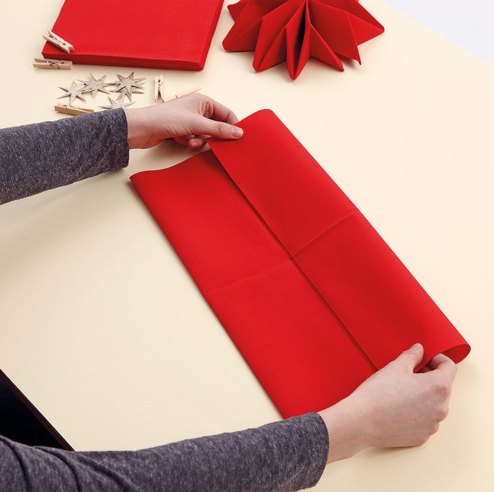 35 ideas de Maneras decorativas de doblar servilletas de tela
