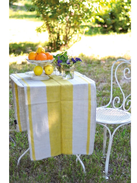 Tablecloth, Table, Fruit, Citrus, Linens, Outdoor table, Outdoor furniture, Drink, Home accessories, Orange, 