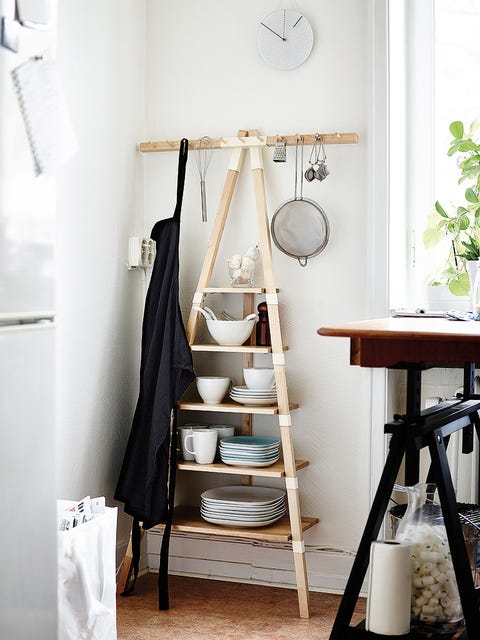 Wood, Room, Wall, Shelving, Shelf, Camera accessory, Home accessories, Houseplant, Iron, Interior design, 