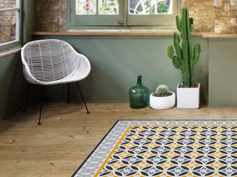Floor, Tile, Flooring, Mat, Room, Carpet, Interior design, Table, Coffee table, Ceramic, 