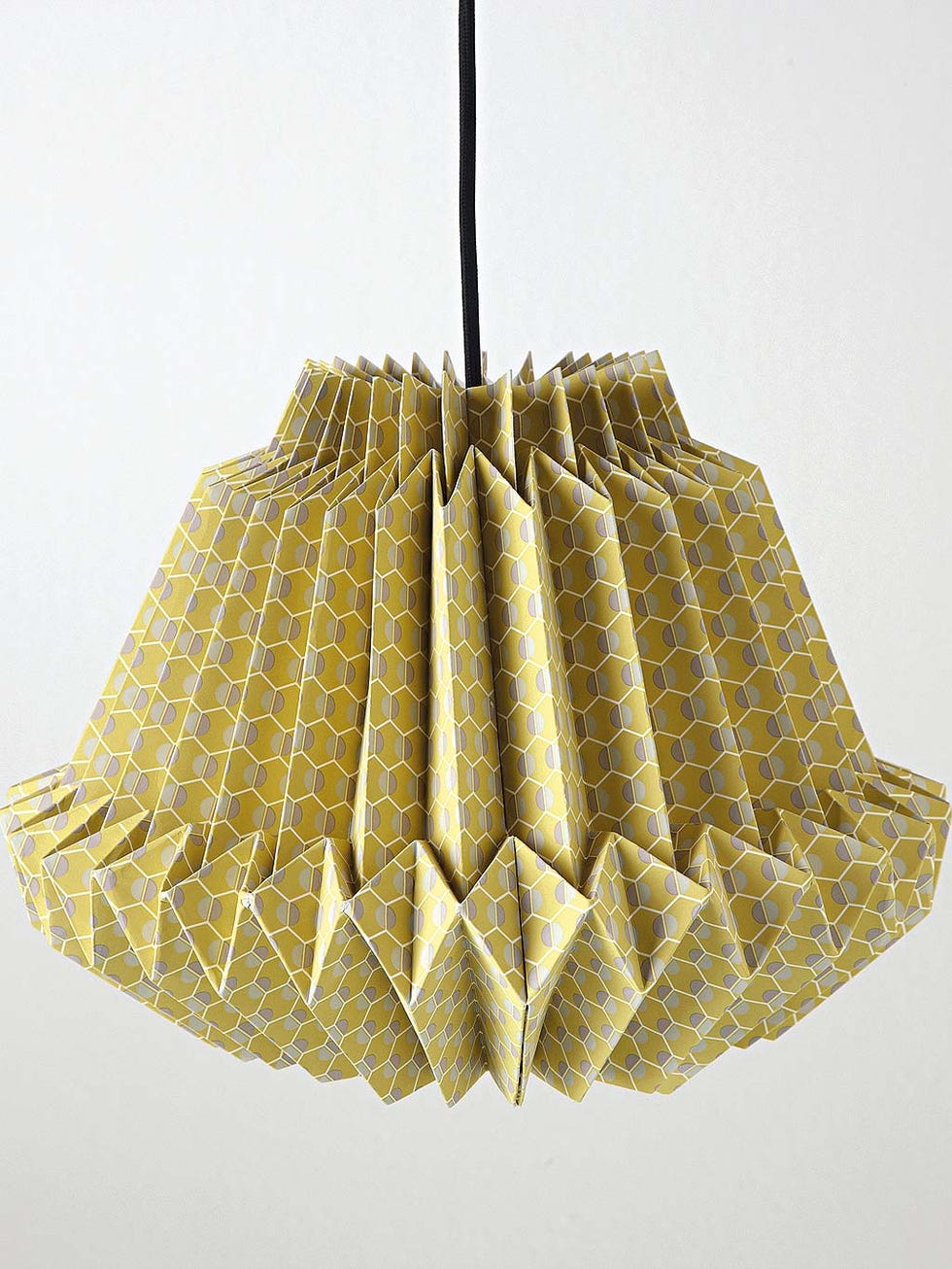 Light fixture, Lighting, Lampshade, Chandelier, Yellow, Lighting accessory, Lamp, Ceiling, Design, Ceiling fixture, 