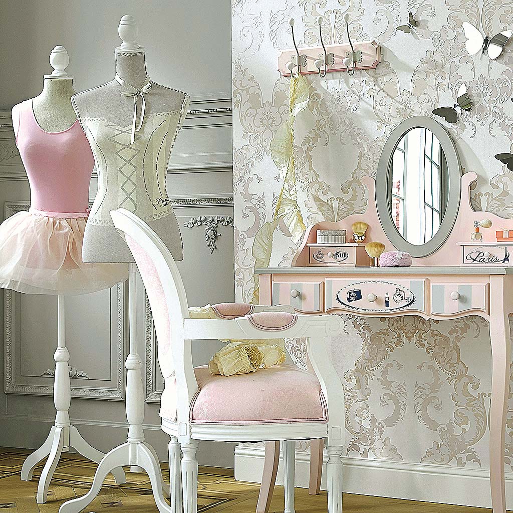 Product, Room, White, Interior design, Mannequin, Mirror, Interior design, Home, Design, Picture frame, 