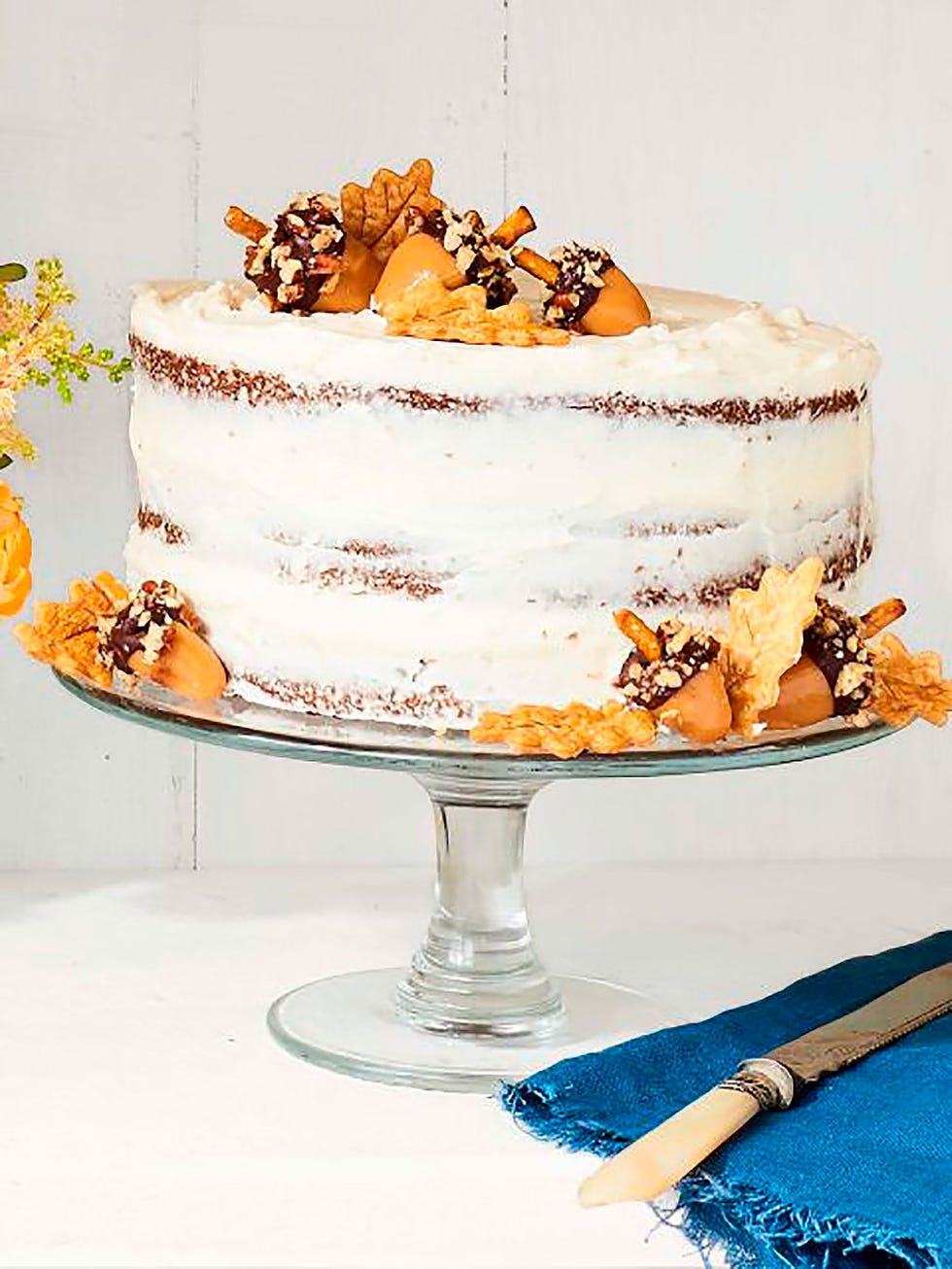 Cuisine, Food, Sweetness, Serveware, Ingredient, Dessert, Baked goods, Dish, Cake, Cake decorating, 