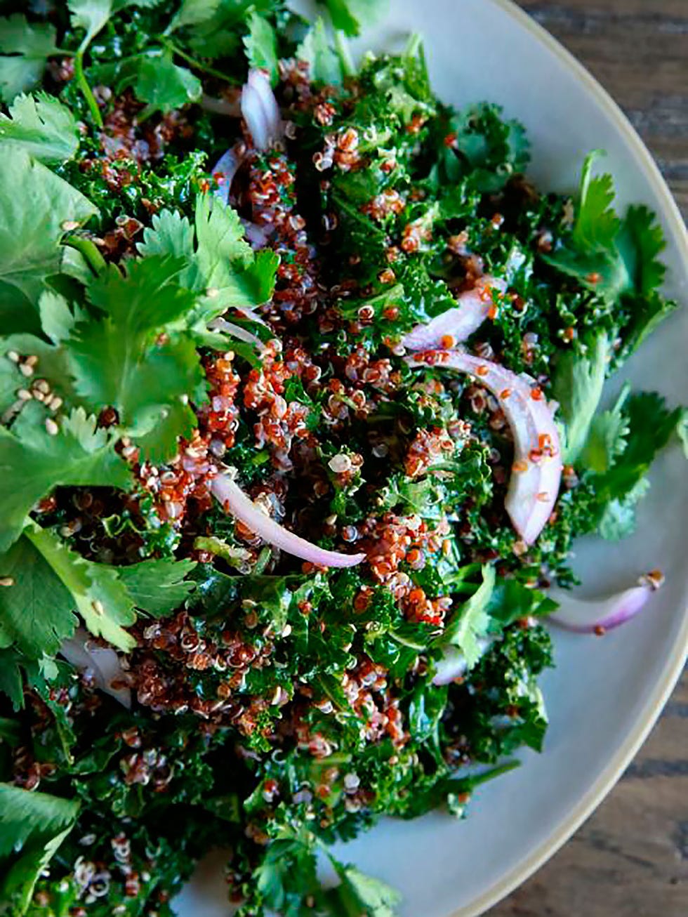 Dishware, Food, Ingredient, Leaf, Cuisine, Leaf vegetable, Dish, Plate, Recipe, Produce, 