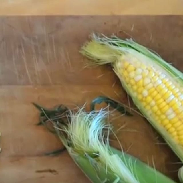 Yellow, Corn kernels, Ingredient, Corn, Food, Sweet corn, Grass family, Food grain, Corn on the cob, Produce, 