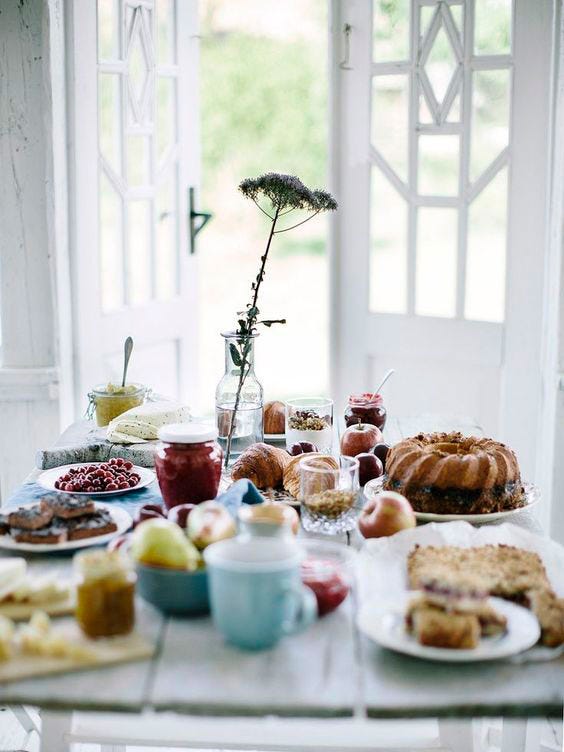 Brunch, Meal, Food, Dish, Cuisine, Breakfast, Dessert, Table, Scone, Sweetness, 