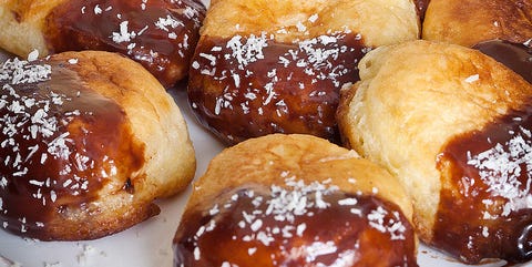 Buñuelos de yogur, chocolate y coco buñuelos de yogur, chocolate y coco