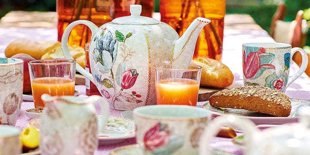 Serveware, Dishware, Drinkware, Tableware, Table, Bottle, Petal, Orange, Centrepiece, Cup, Serveware, Dishware, Drinkware, Tableware, Table, Bottle, Petal, Orange, Centrepiece, Cup,