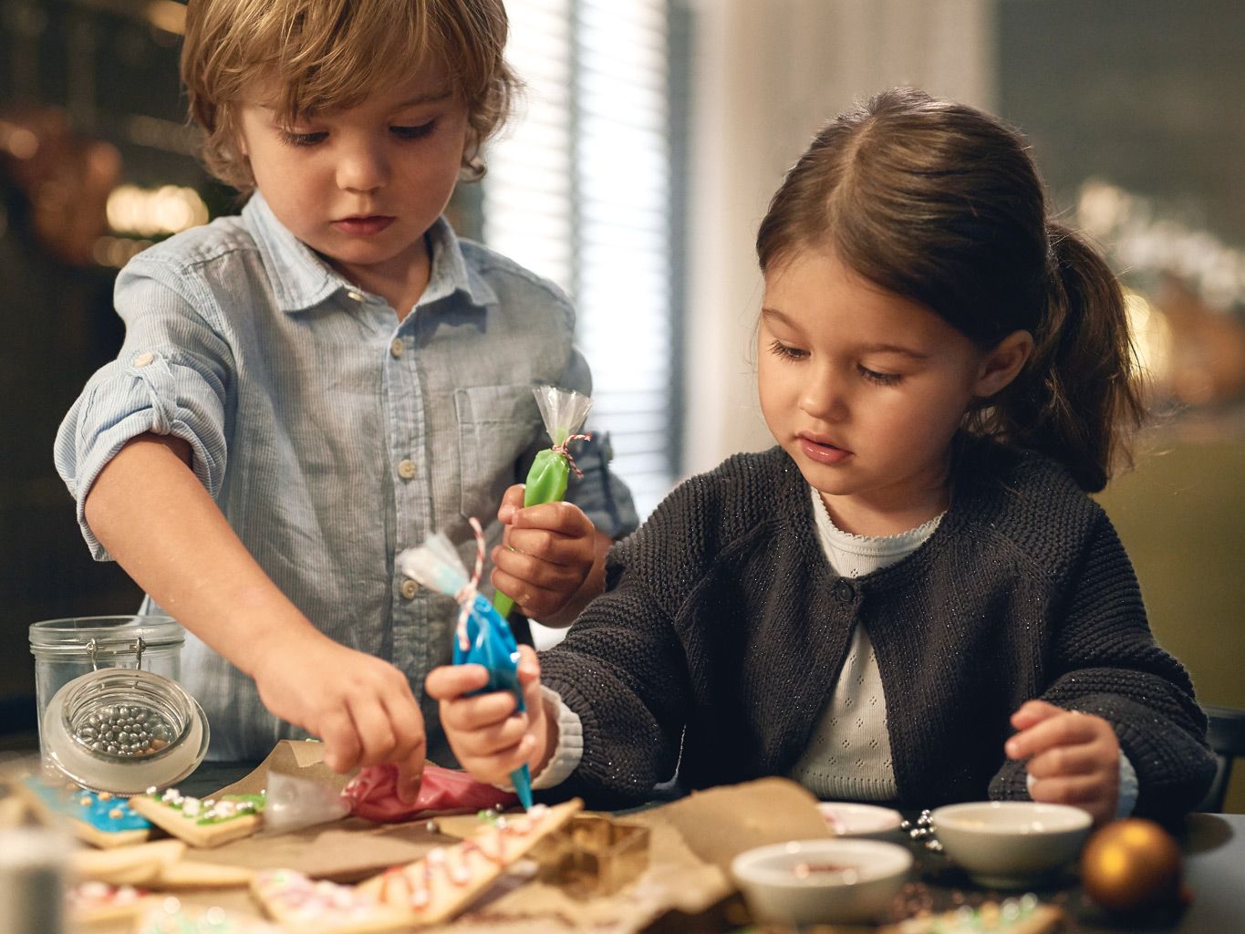 Niños cocinando
