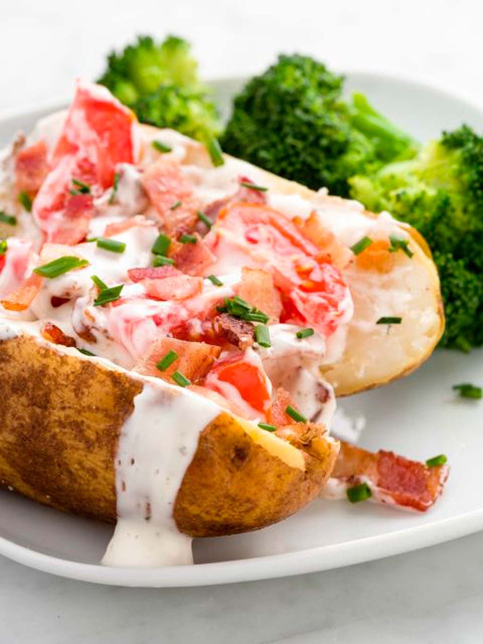 Dish, Food, Cuisine, Potato, Ingredient, Baked potato, Solanum, Produce, Vegetable, Staple food, 