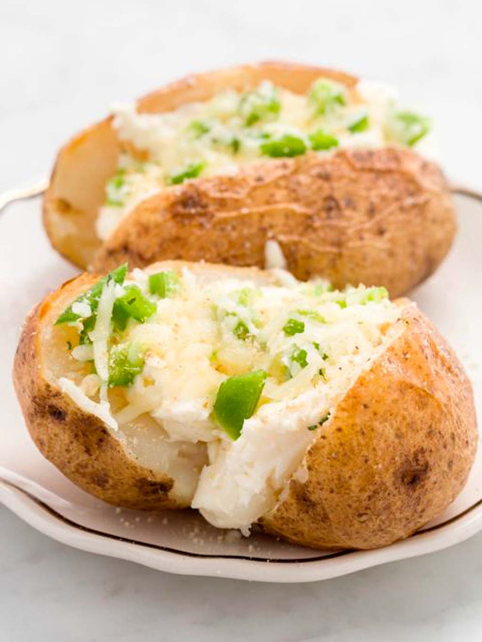 Dish, Food, Cuisine, Potato, Baked potato, Ingredient, Solanum, Root vegetable, Produce, Comfort food, 