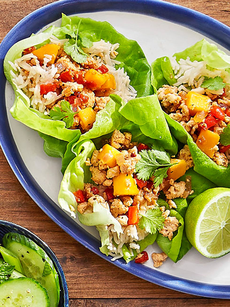 Food, Cuisine, Salad, Tableware, Leaf, Ingredient, Leaf vegetable, Plate, Vegetable, Dishware, 