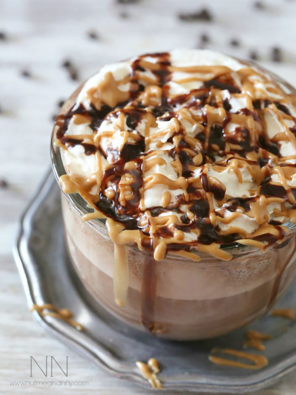 Dish, Food, Cuisine, Dessert, Ingredient, Frozen dessert, Sundae, Affogato, Ice cream, Frappé coffee, 