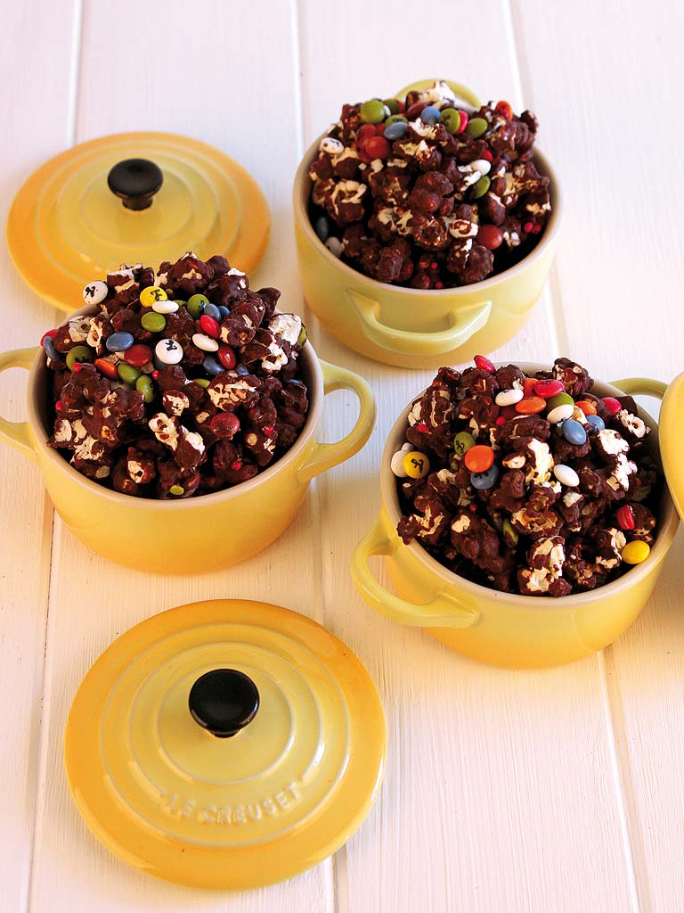 Food, Cuisine, Dessert, Sweetness, Ingredient, Confectionery, Snack, Chocolate, Produce, Circle, 