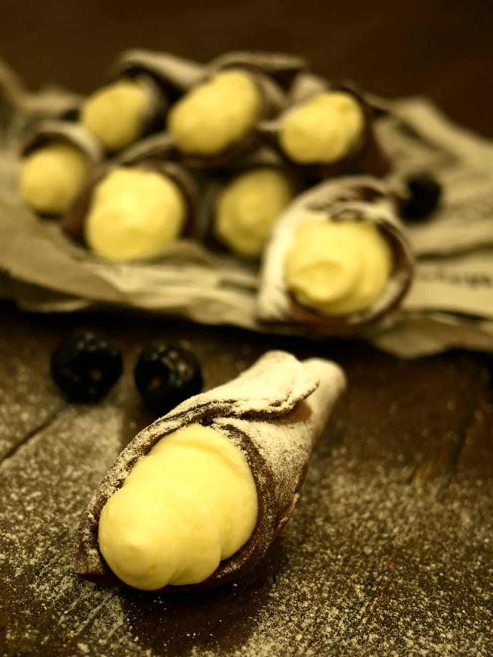 Food, Cuisine, Dish, Ingredient, Dessert, Sweetness, Cannoli, Produce, Baked goods, 