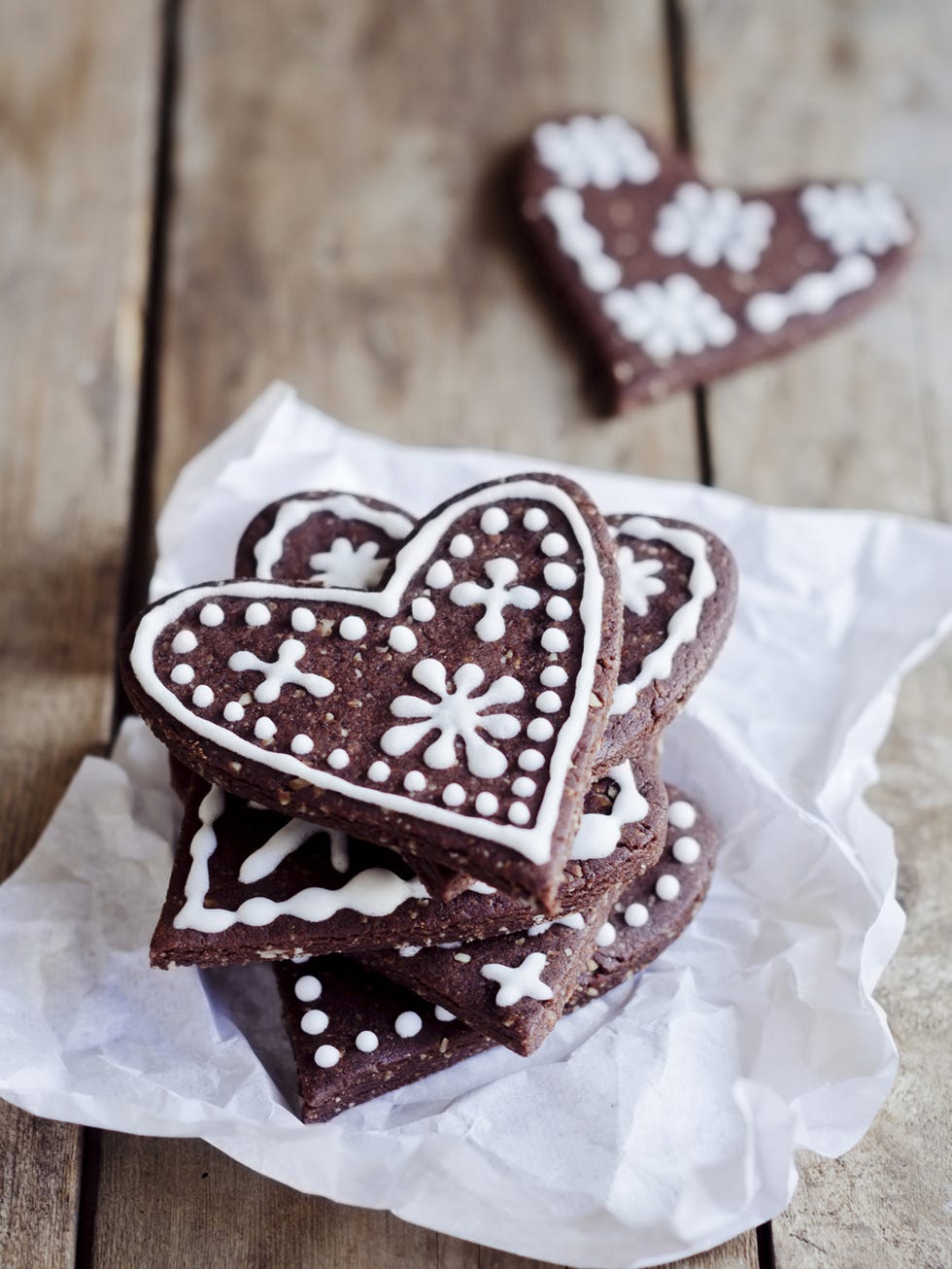 Lebkuchen, Gingerbread, Food, Heart, Dessert, Chocolate, Baked goods, Cuisine, Snack, Cookie, 