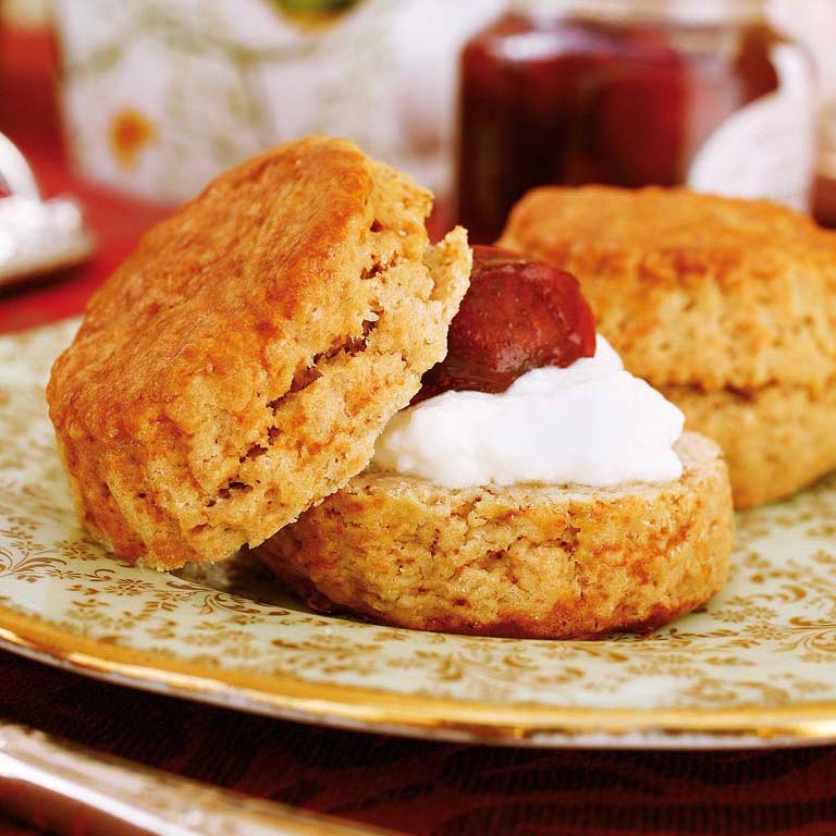 Food, Finger food, Cuisine, Dish, Serveware, Baked goods, Tableware, Plate, Breakfast, Dessert, 